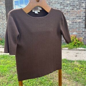 Vintage fitted silhouette ribbed tee, oak brown